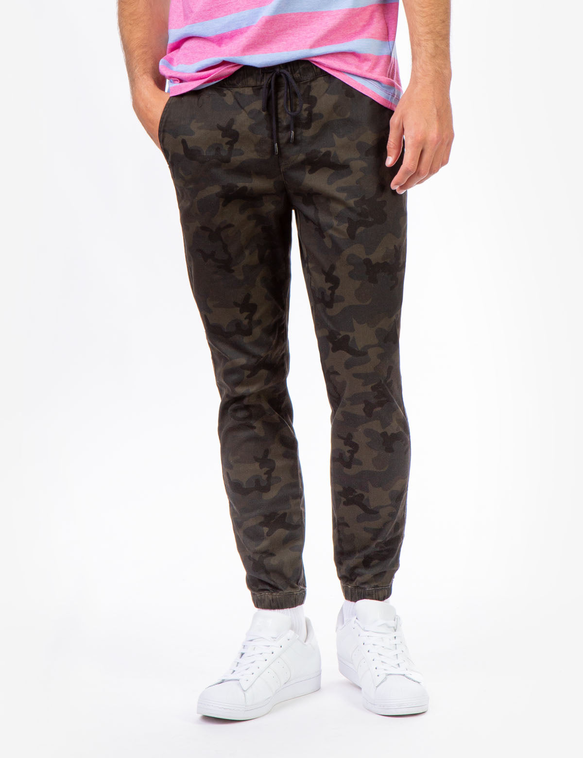 Men's Camo Twill Jogger Pants with Stretch & Pockets