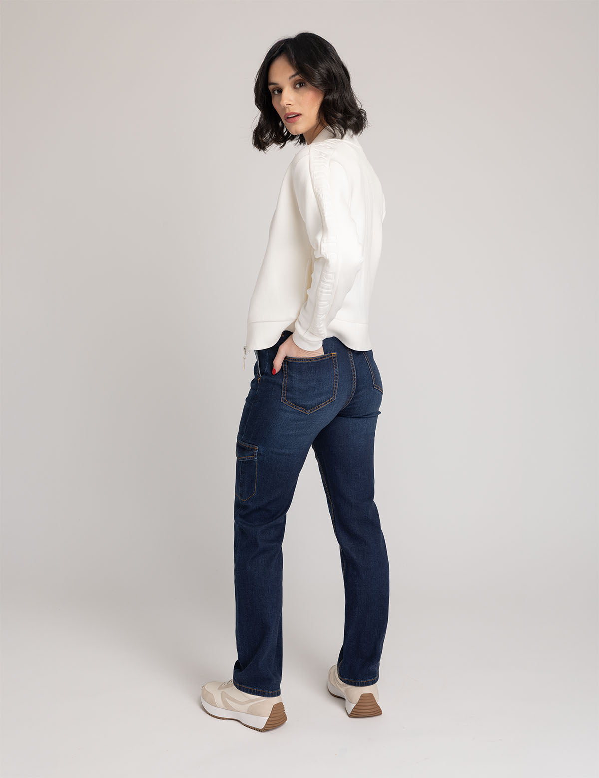 Women's High Rise Cargo Jeans - Stylish & Functional Pants