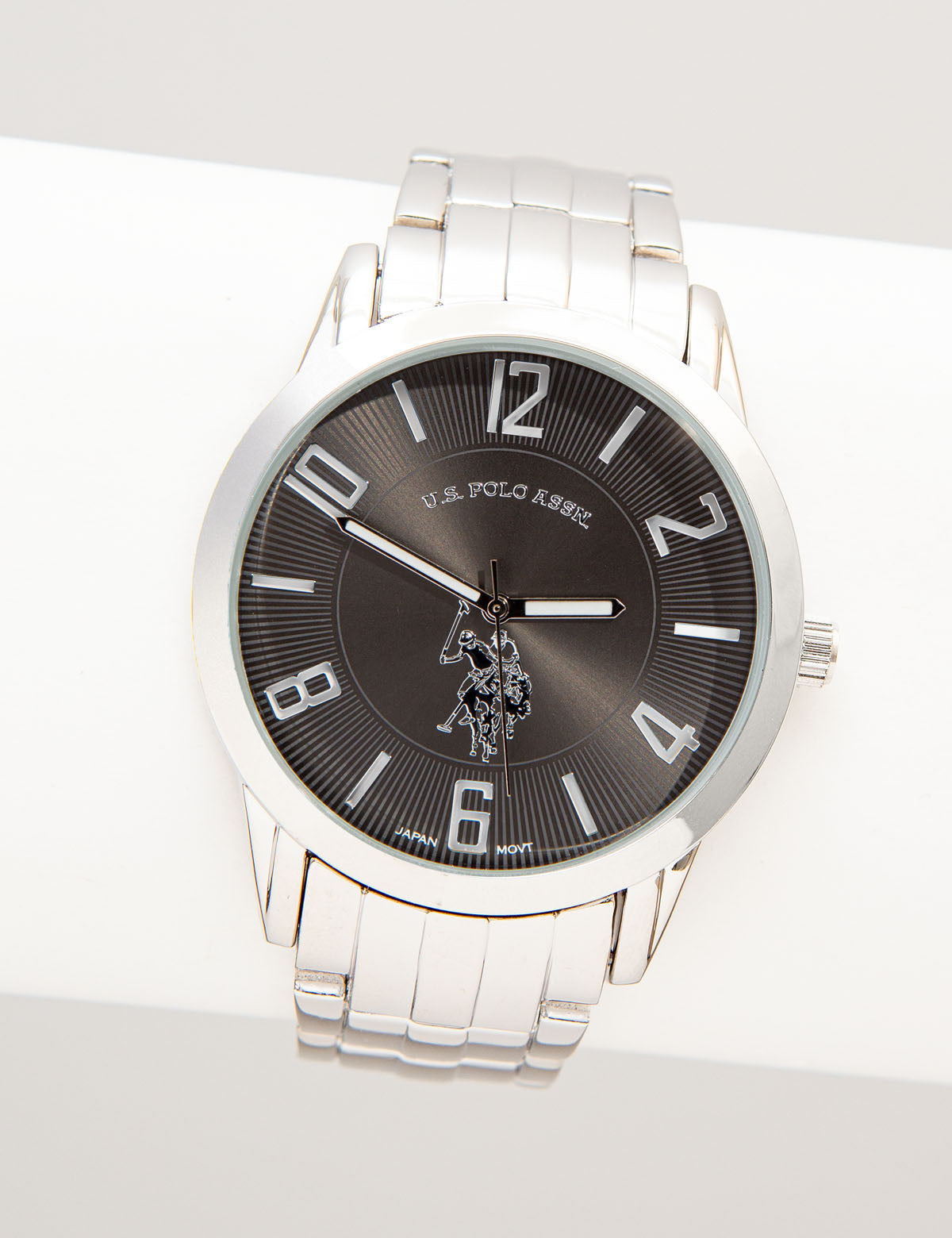 Men's Gunmetal Bracelet Watch - Black Dial Stylish Timepiece