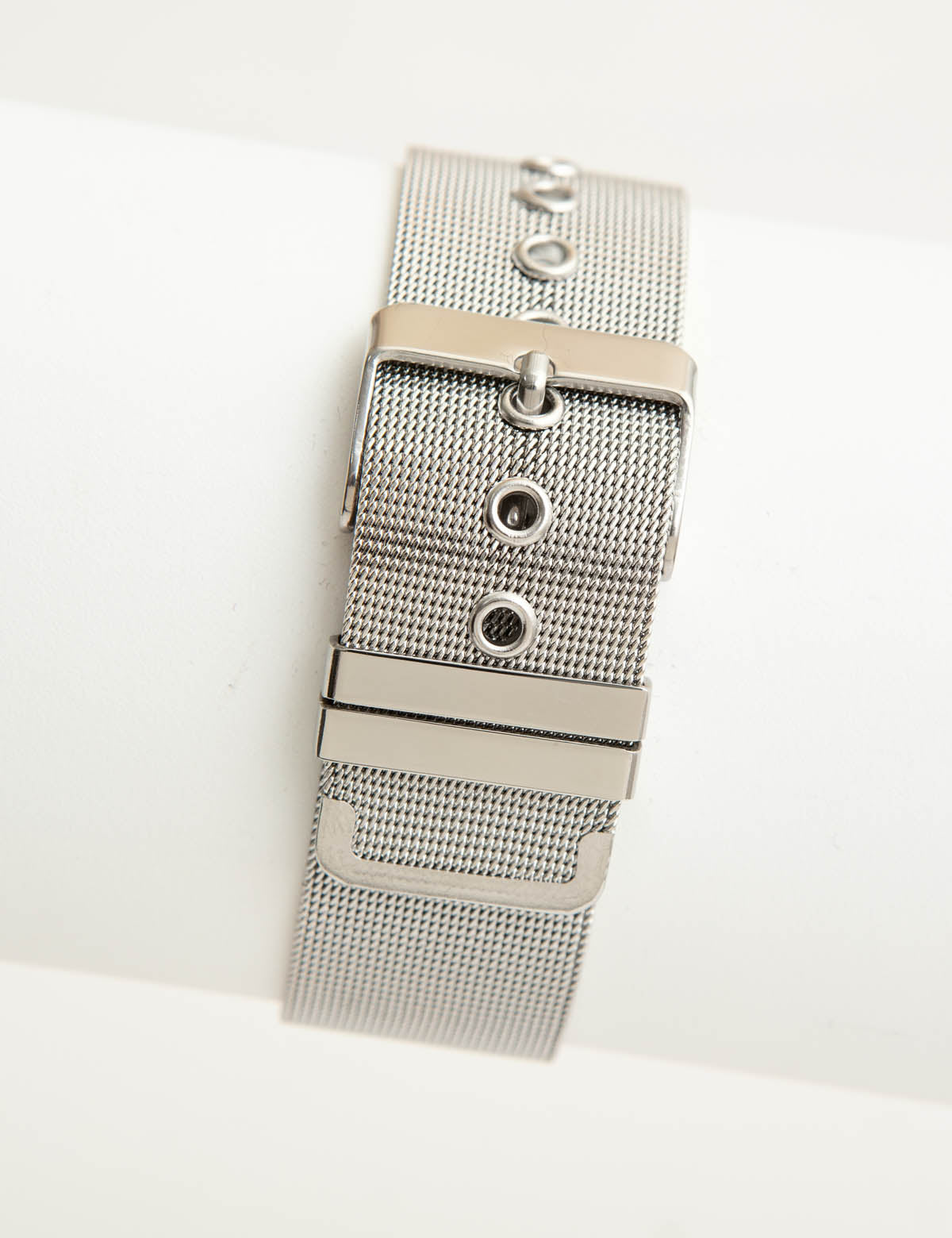 Men's Silver Mesh Strap Dress Watch – Elegant & Stylish