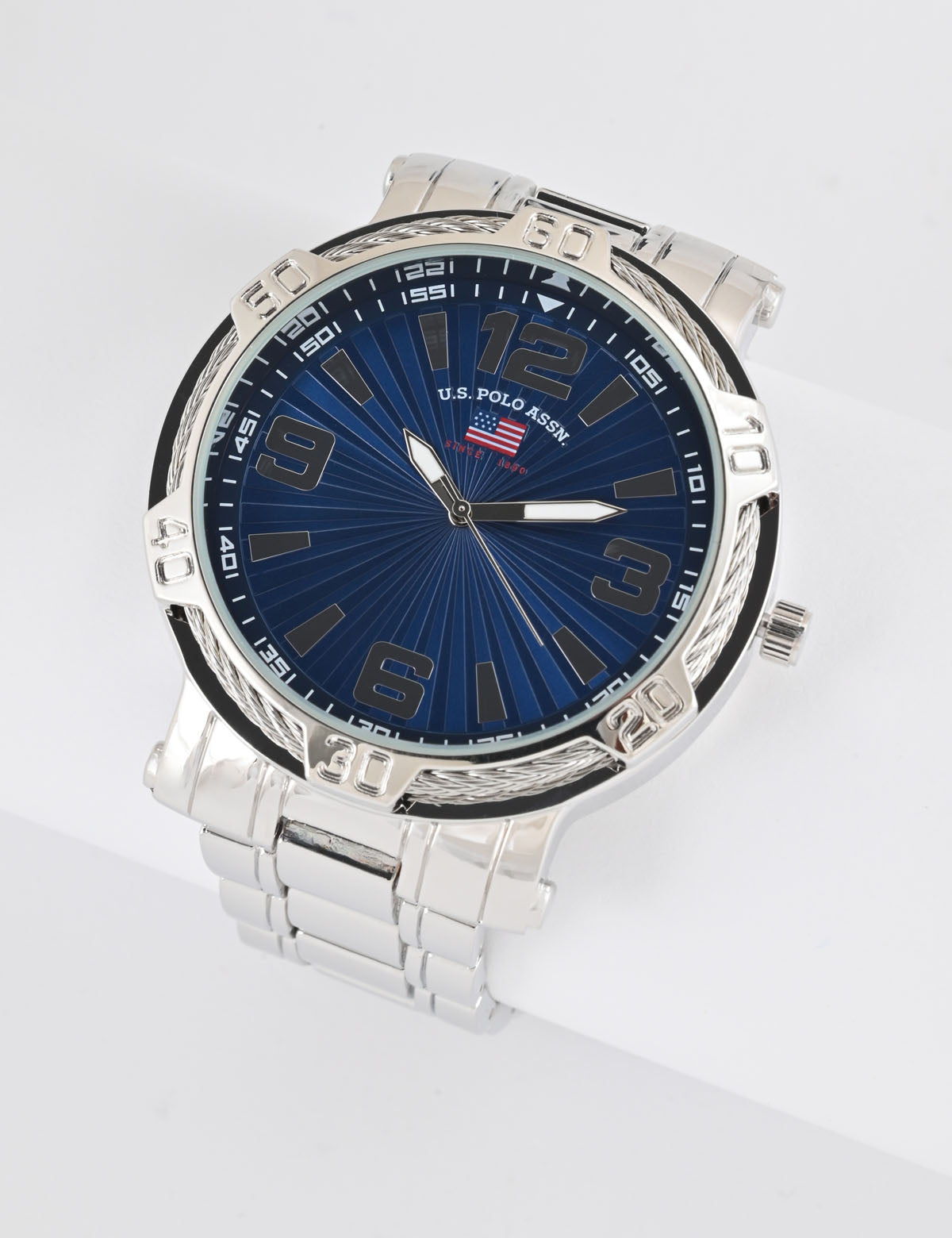 Silver Tone Men's Bracelet Watch with Rope Bezel