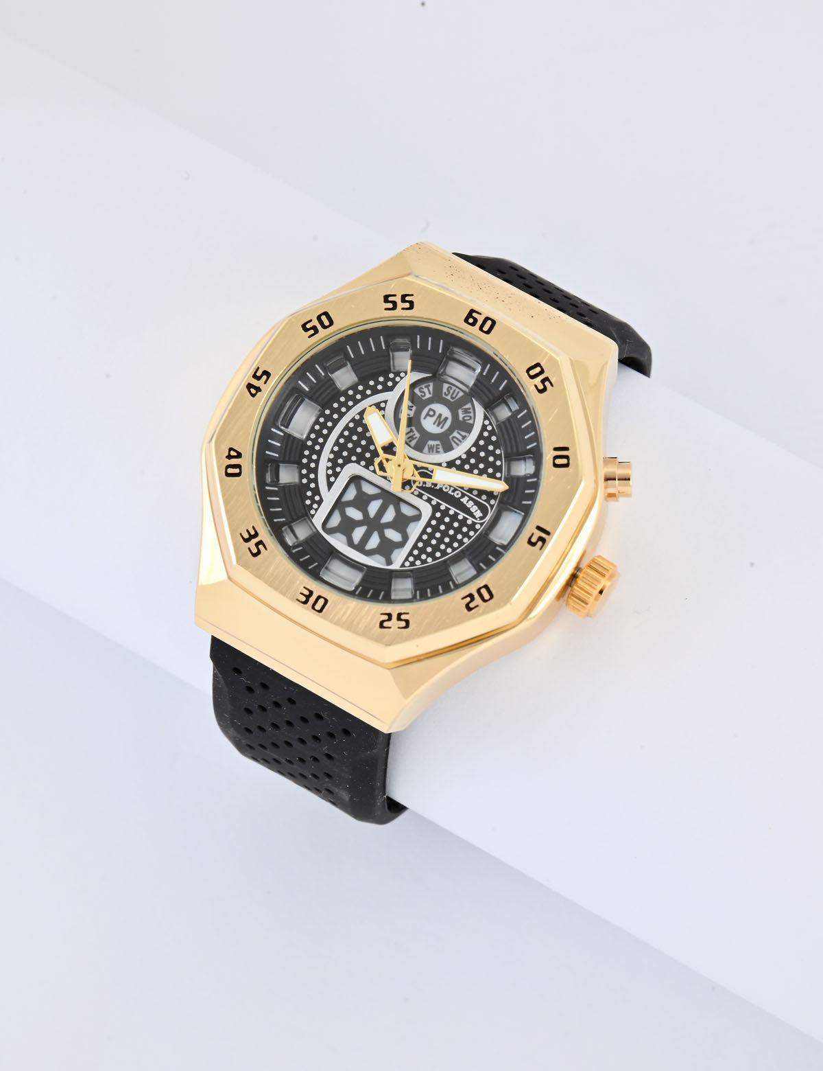 Men's Black Sport Watch with Durable Strap