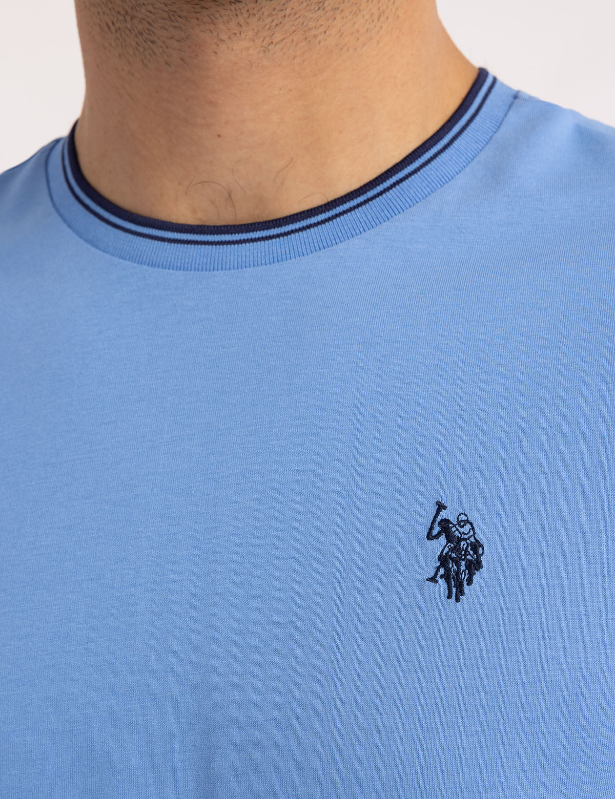 Men's Contrast Tipped Crew Neck T-Shirt with Embroidered Logo