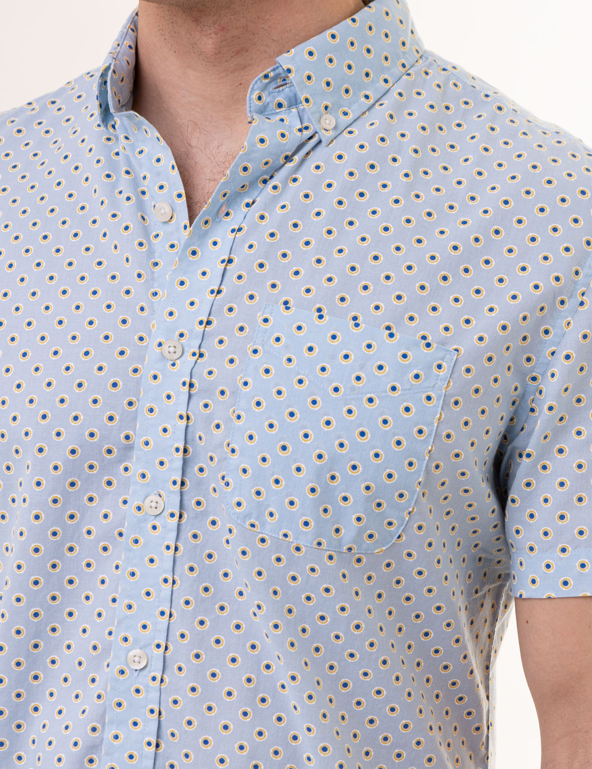 Men's Short Sleeve Dot Print Woven Shirt with Pocket