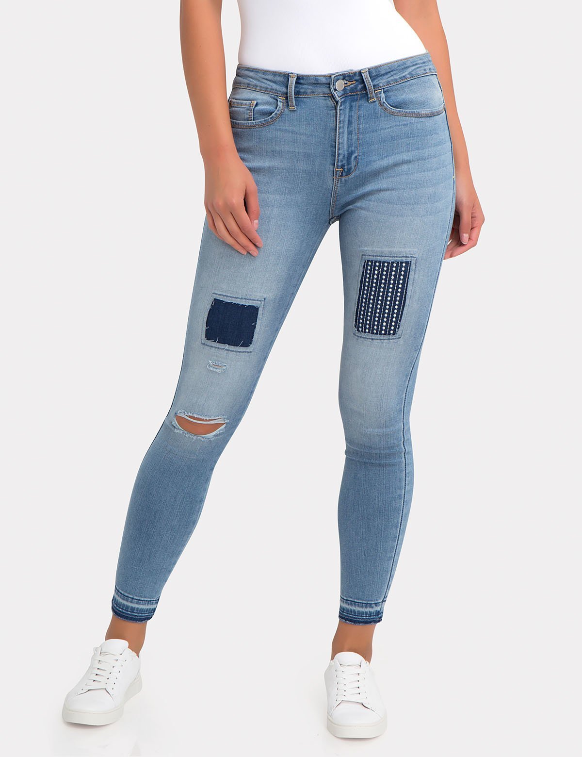Stretch Destroyed Patch Jegging Jeans
