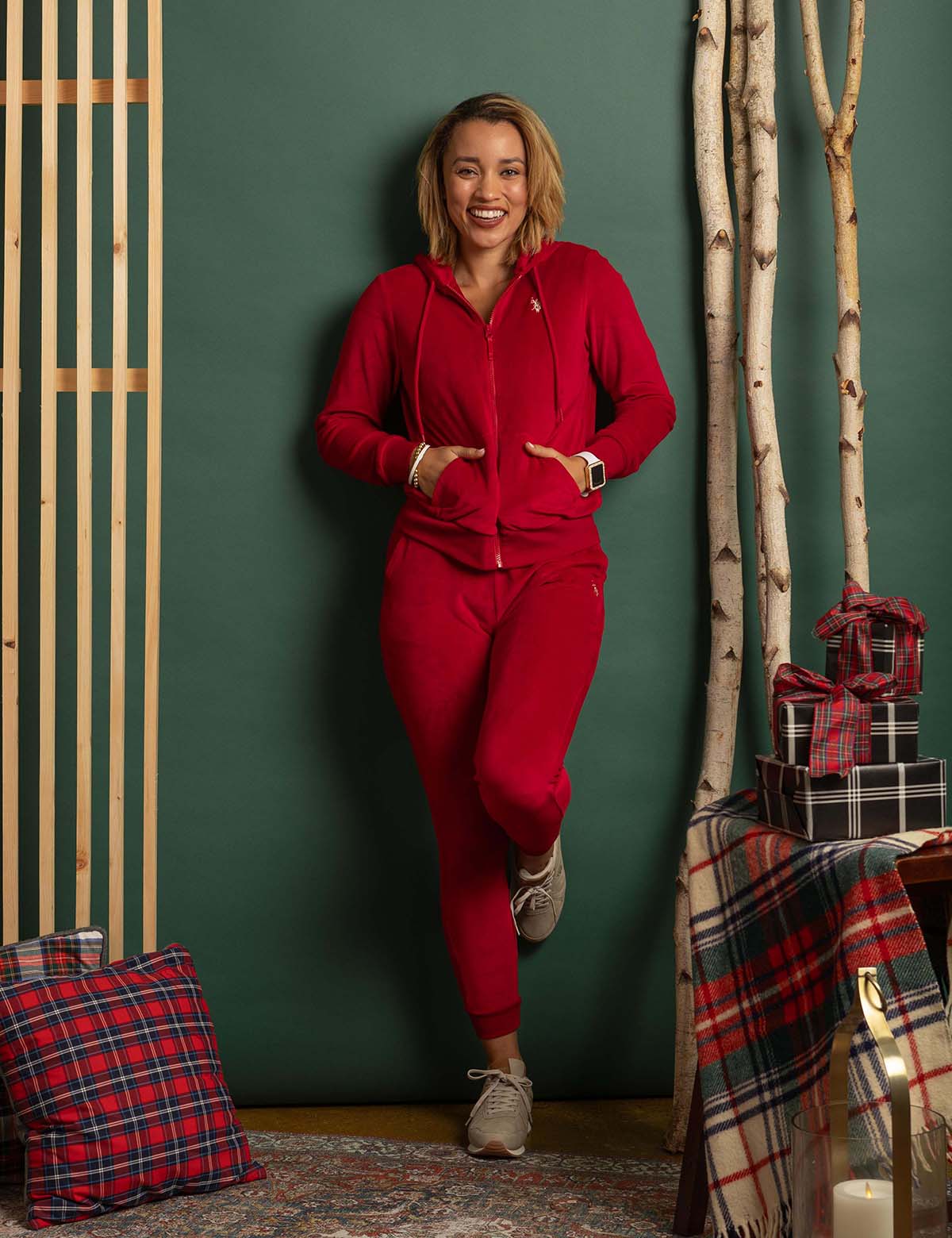 Velour Zip-Up Hoodie - Soft & Stylish Pullover for Men & Women