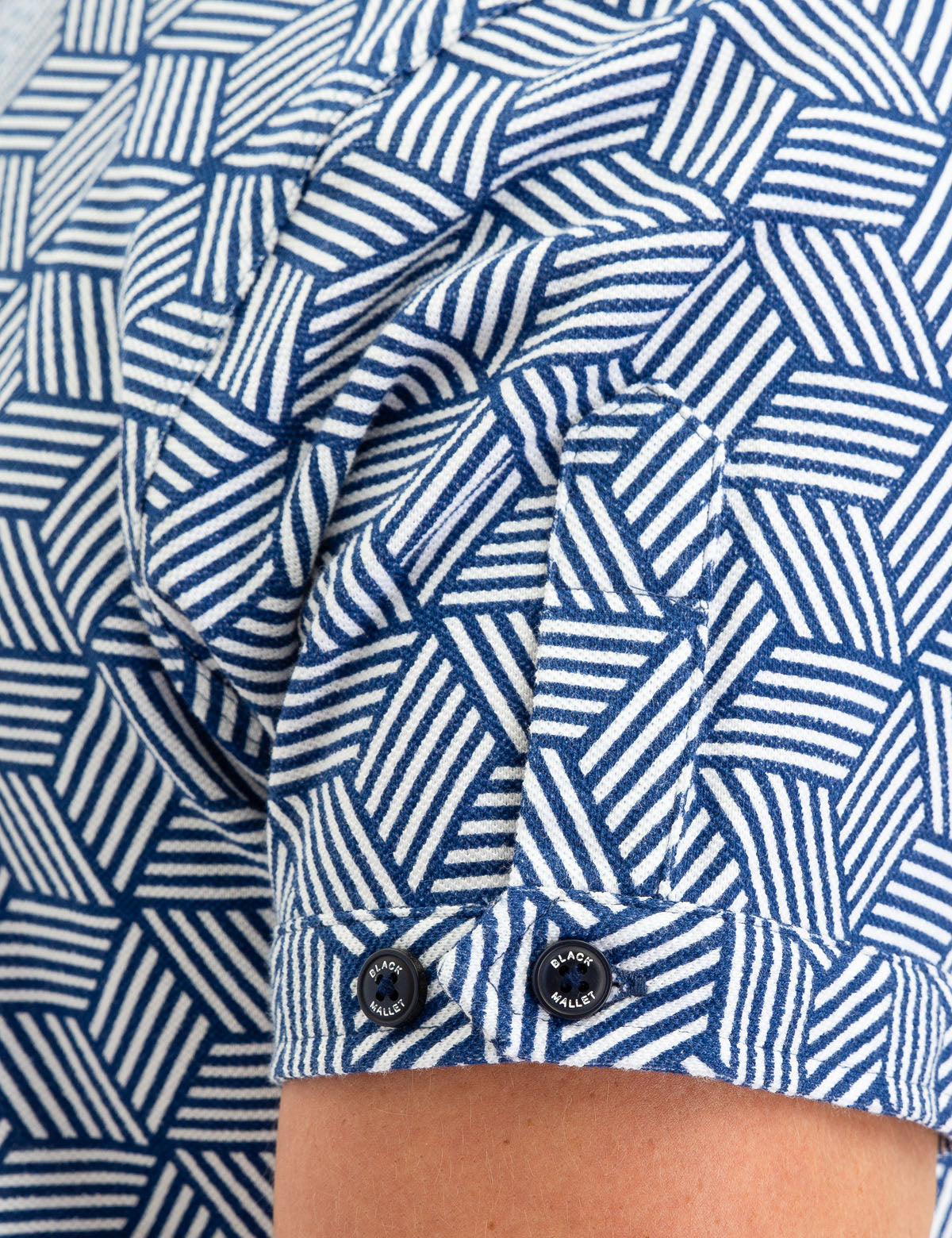 Black Geometric Print Polo Shirt – Short Sleeve Button-Up