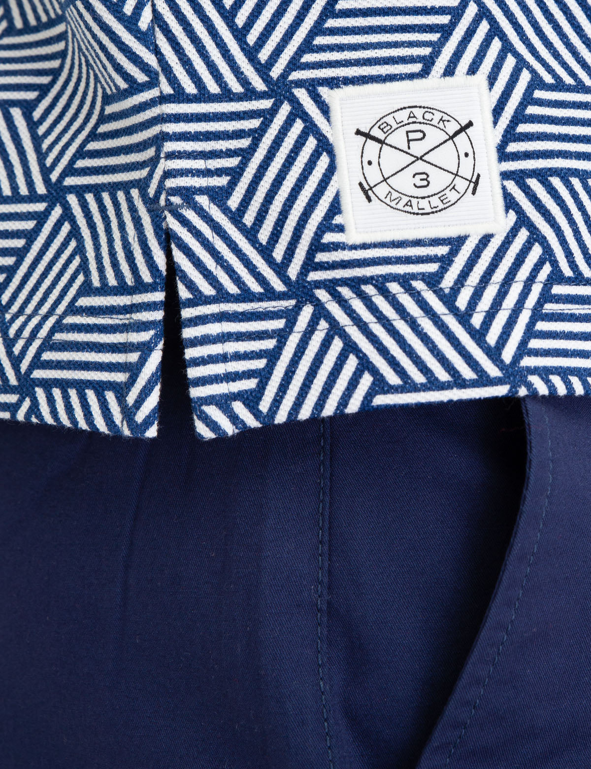 Black Geometric Print Polo Shirt – Short Sleeve Button-Up